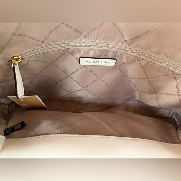 Michael Kors Christina LG Shoulder Bag Light Cream main image 2